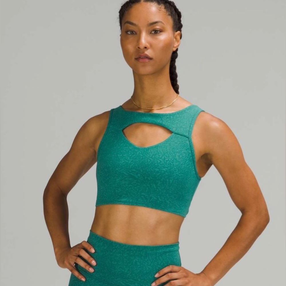 lululemon Everlux Cut-Out Train Bra Sz 8 NWT in Crunch Teal Lagoon